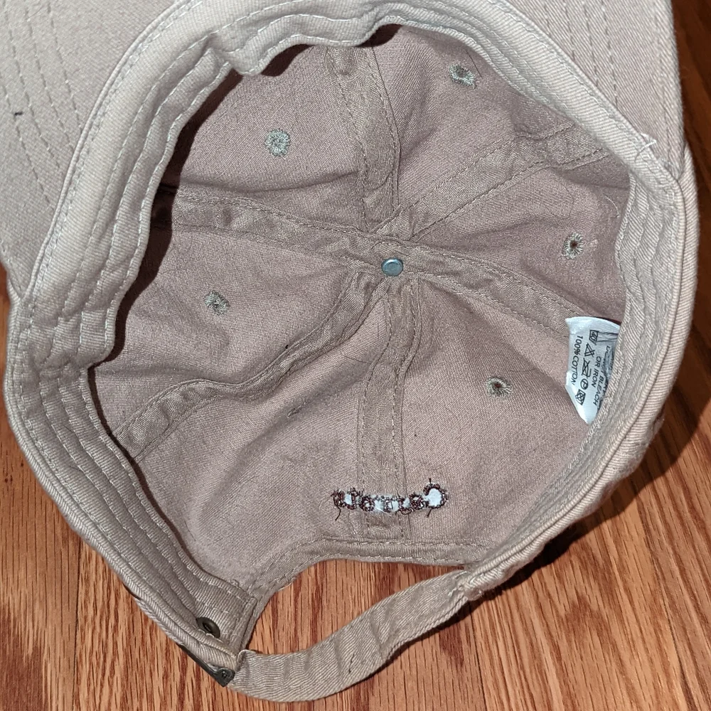 Carrots brand hat - Picture 3 of 3